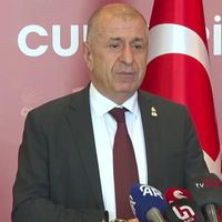 Ümit Özdağ Kimdir?