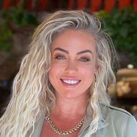 Yeliz Yeşilmen Kimdir?