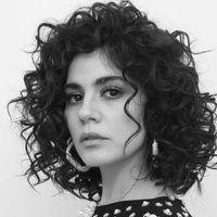 Zeynep Çamcı Kimdir?