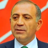 Gürsel Tekin Kimdir?