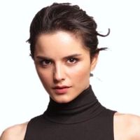 Hande Elaman Kimdir?