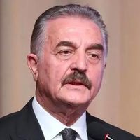 İsmet Büyükataman Kimdir?