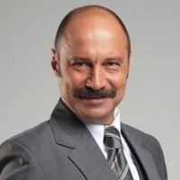 Kürşat Alnıaçık Kimdir?