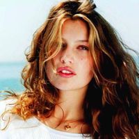 Laetitia Casta Kimdir?