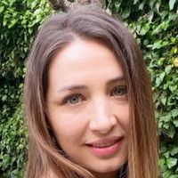 Nurdan Büyükak Kimdir?