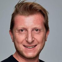 Ömür Arpacı Kimdir?