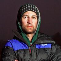 Renan Öztürk Kimdir?
