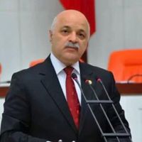 Yılmaz Tankut Kimdir?