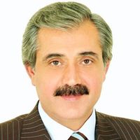 Zülfükar İzol Kimdir?