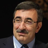 Cevdet Yılmaz Kimdir?