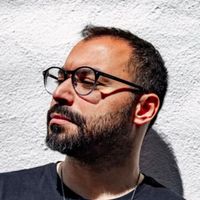 Hakan Bonomo Kimdir?