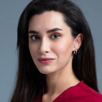 Hande Doğandemir Kimdir?