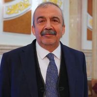 Sırrı Süreyye Önder Kimdir?