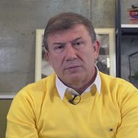 Tanju Çolak Kimdir?