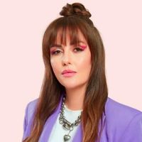 Toprak Sağlam Kimdir?