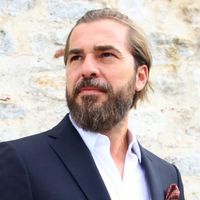 Engin Altan Düzyatan Kimdir?