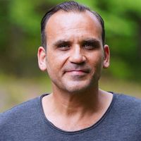 Gürgen Öz Kimdir?