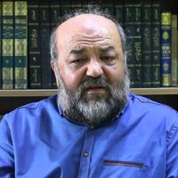 R. İhsan Eliaçık Kimdir?