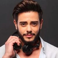 Rüzgar Erkoçlar Kimdir?