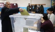 Van'ın iki mahallesinde seçime gidildi