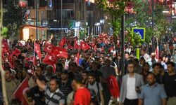 Van'da 15 Temmuz Yürüyüşü