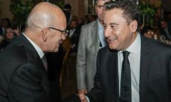 Ali Babacan ile Mehmet Şimşek kulisleri hareketlendirdi