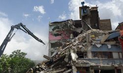 Malatya'da ağır hasarlı binaların yıkımı devam ediyor