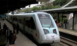 324 yolcu kapasiteli ilk Milli Elektrikli Tren, görücüye çıktı