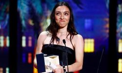 Merve Dizdar, Cannes Film Festivali'nde En İyi Kadın Oyuncu ödülünü aldı