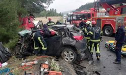 Feci trafik kazasında bir aile yok oldu: 4 ölü, 1 yaralı