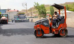 Büyükşehir'in asfalt çalışmaları devam ediyor