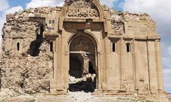 Bartholomeus Kilisesi restore edilmeyi bekliyor