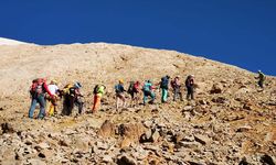 Hakkari'de Uludurok zirve tırmanışı tamamlandı