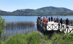 Abant Gölü Milli Parkı bayramda ziyaretçi akınına uğradı