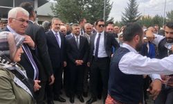 Dışişleri Bakanı Hakan Fidan'a Erzurum'da davullu zurnalı karşılama