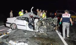 Van'da otomobil traktöre çarptı: 1 ölü, 3 yaralı