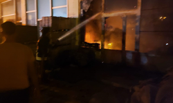Van'da iş yeri yangını