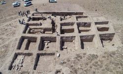 Van'da Urartular dönemine ait anıtsal yapı grubu ortaya çıkarıldı