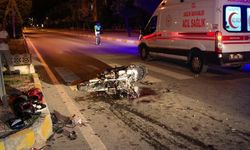 motosikletin kamyonete çarptığı kazada 2 kişi öldü