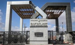 İsrail Refah Sınır Kapısı'nın açılmasına onay verdi! Geçişler başladı