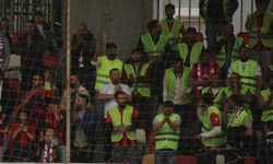 Vanlı işçiler inşaatı bırakıp Van Spor'un maçına geldi!