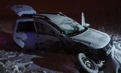 Van'da kar yağışı kazaya sebep oldu: 4 yaralı!