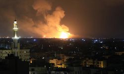 Gazze'ye gece düzenlenen saldırıda 14 kişi hayatını kaybetti