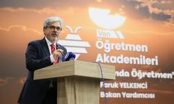 Bakan Yardımcısı Yelkenci, Van'da "Öğretmen Akademileri İlk Ders Programı"nda konuştu