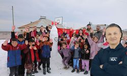 Vanlı öğrencilerden Türkiye'nin ilk astronotu Gezeravcı'ya çağrı