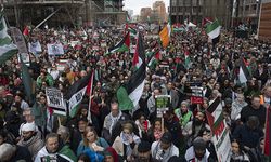 Avrupa'da binlerce kişi "Gazze'de ateşkes" çağrısıyla sokaklara indi