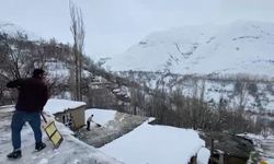 Damlardaki karlar temizleniyor