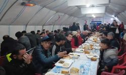 Van'ın o ilçesinde iftar çadırına yoğun ilgi