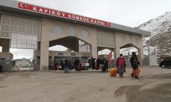 Kapıköy Sınır Kapısı transit geçişlere açıldı