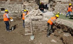 Van'da 750 yıllık Ulu Cami’nin restorasyon çalışmaları yeniden başladı